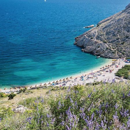 Nice Apartment In Stara Baska With Kitchen Εξωτερικό φωτογραφία