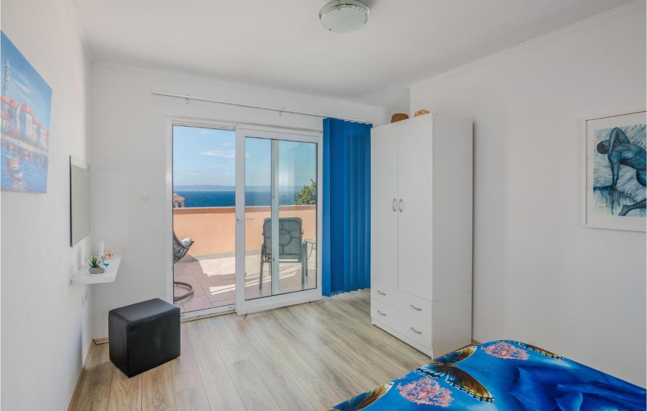 Nice Apartment In Stara Baska With Kitchen Εξωτερικό φωτογραφία