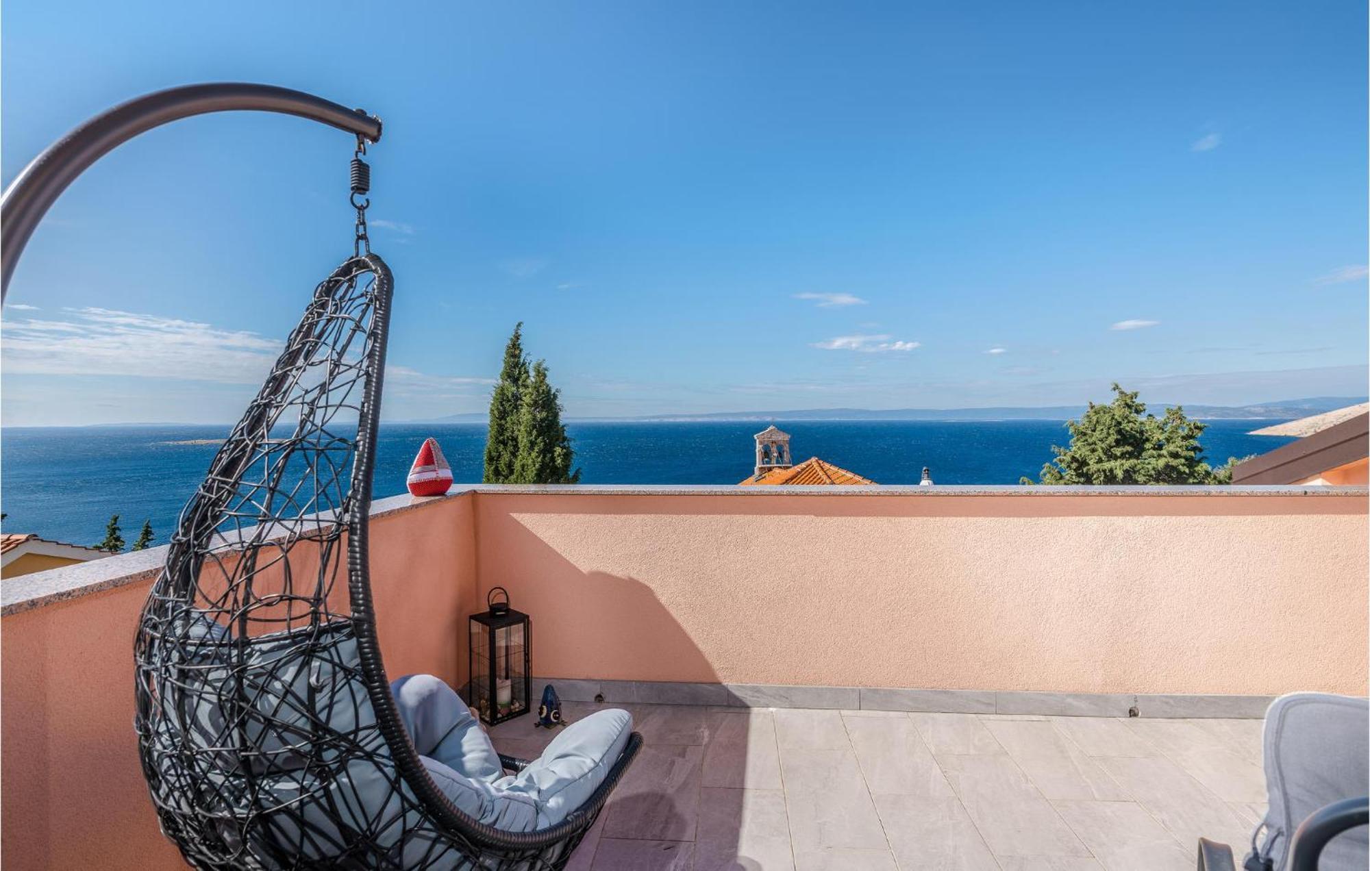 Nice Apartment In Stara Baska With Kitchen Εξωτερικό φωτογραφία